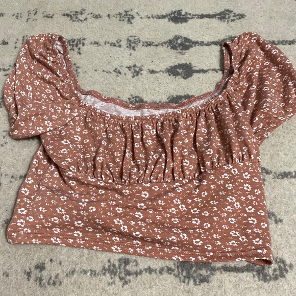 Crop top - Picture 1 of 2